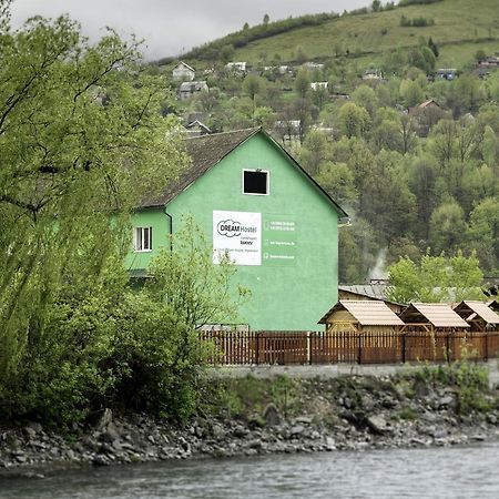 Dream Hostel Carpathians Rakhiv Bagian luar foto