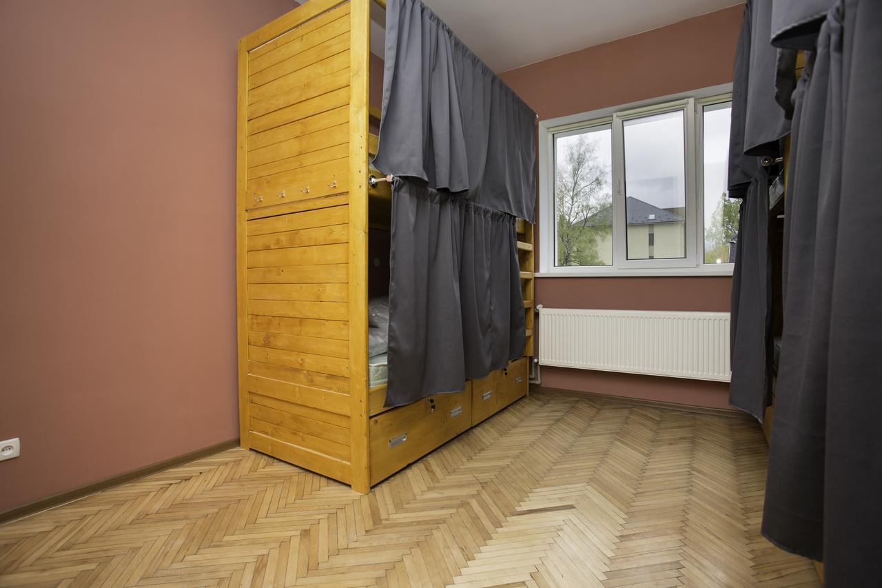 Dream Hostel Carpathians Rakhiv Bagian luar foto