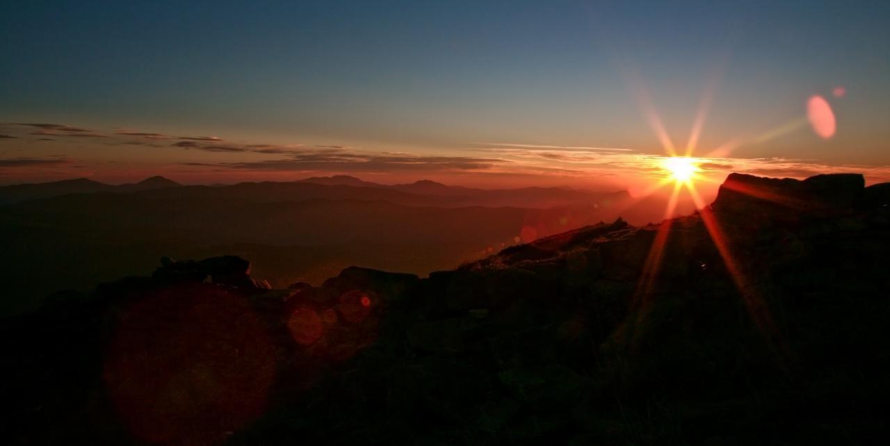 Dream Hostel Carpathians Rakhiv Bagian luar foto